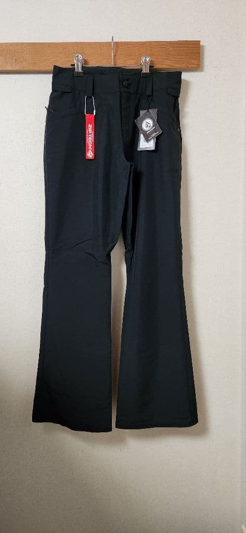 ✨️新品✨️24-25年モデル•ボルコムスノーパンツ【S】スキー、スノーボード