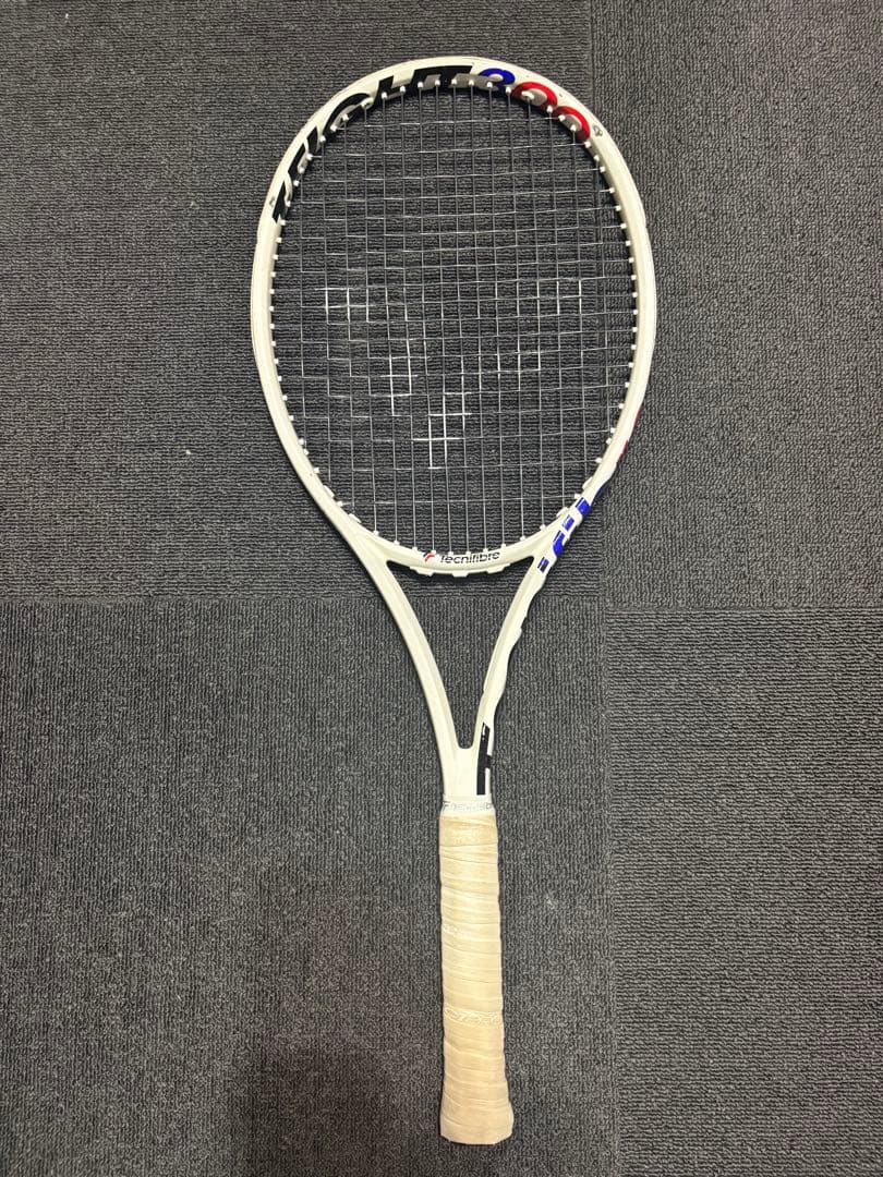 Tecnifibre T-Fight 300g テニスラケット