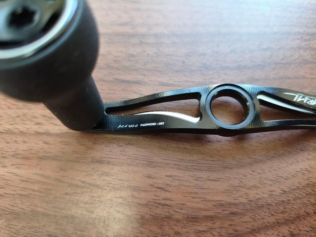 DRT バリアルハンドル (VARIAL) p.c.d. 100 ブラック