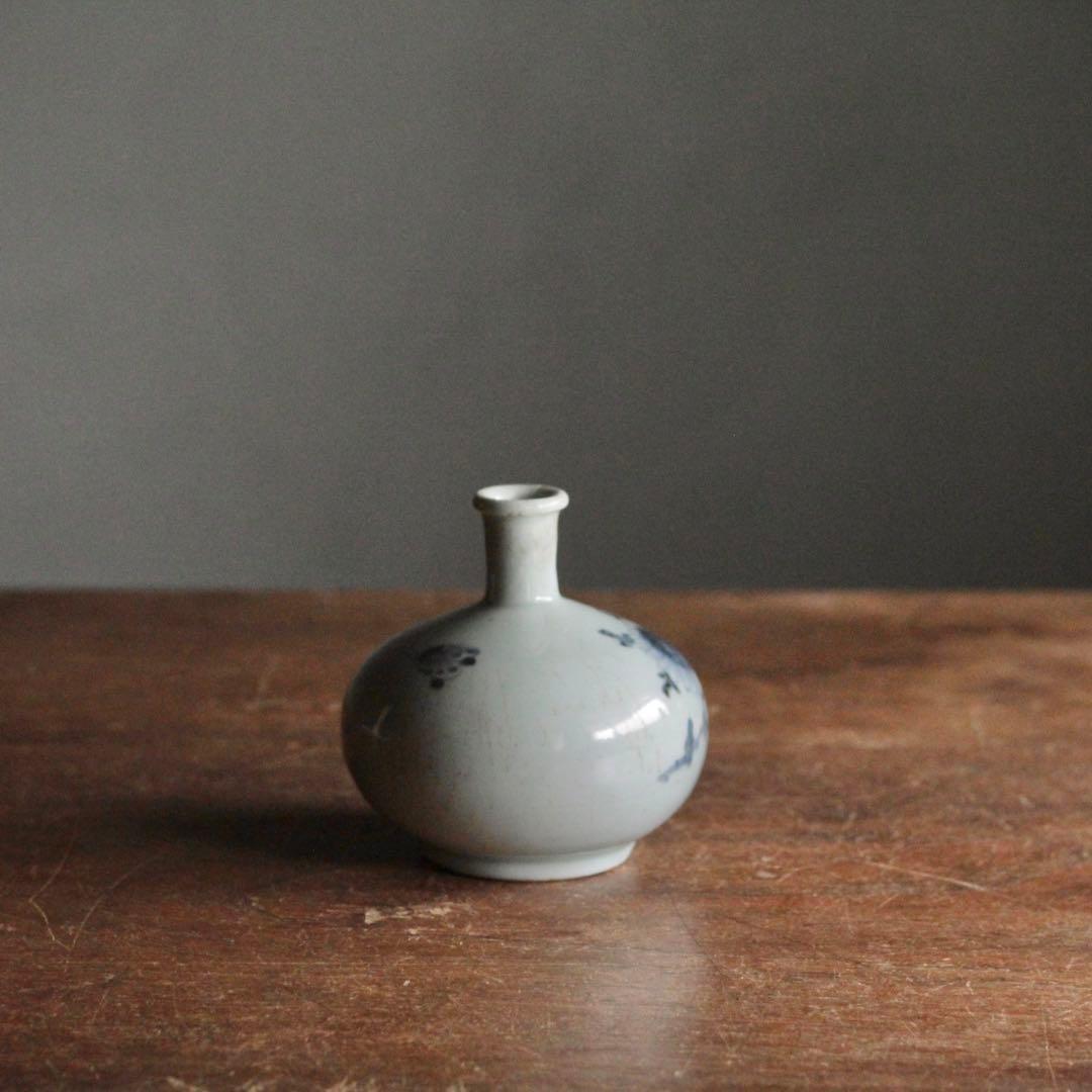 蝶がいる 染付 徳利 古美術 酒器 古道具 アンティーク