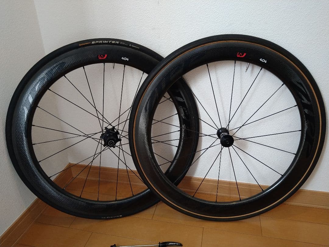 ZIPP 404 firecrest チューブラーホイール　リムブレーキ