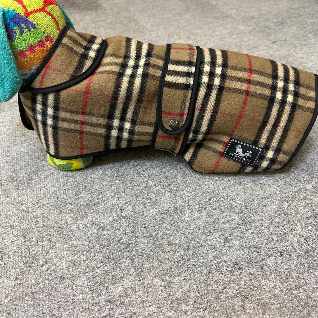 BURBERRY 犬用ケープ