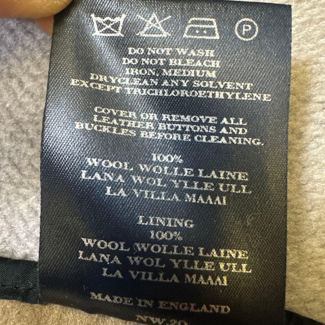 BURBERRY 犬用ケープ