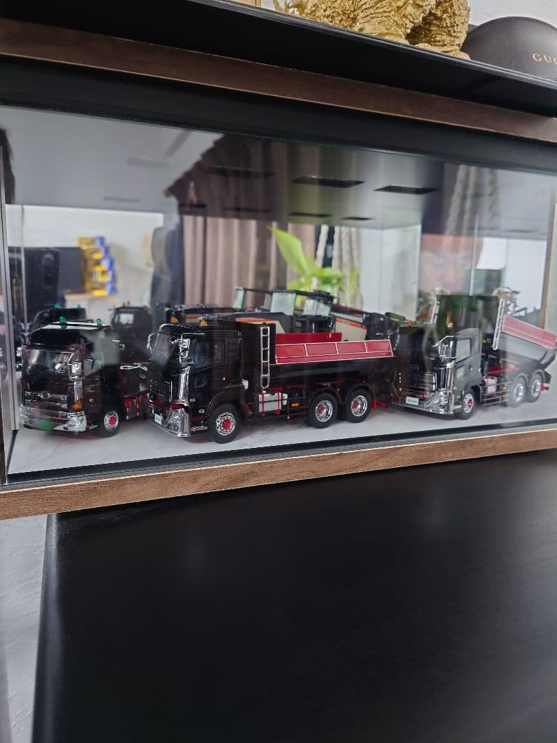 トレーラー　CAT