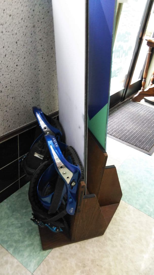 スノーボードスタンドラック　カラー　クリヤー　２本用　左側用