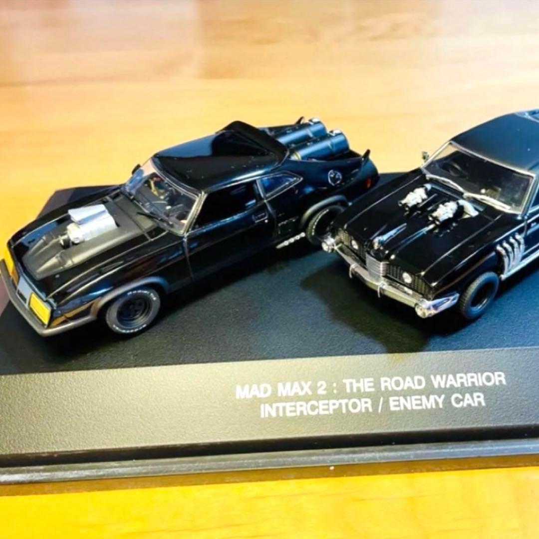 2台セットAUTOart マッドマックスインターセプターウェザリングVer