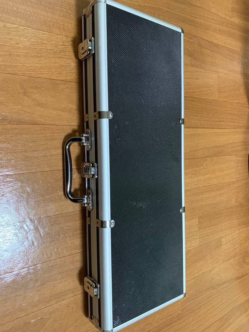 ポーカーセット (カジノチップ500枚+ポーカーボタン他) ケース入り