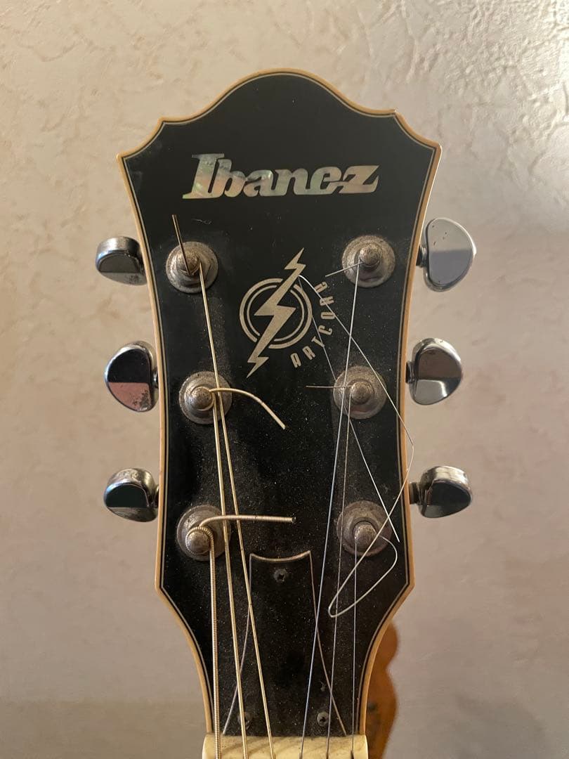 light　　　Ibanez Artcore AF75-BS フルアコ