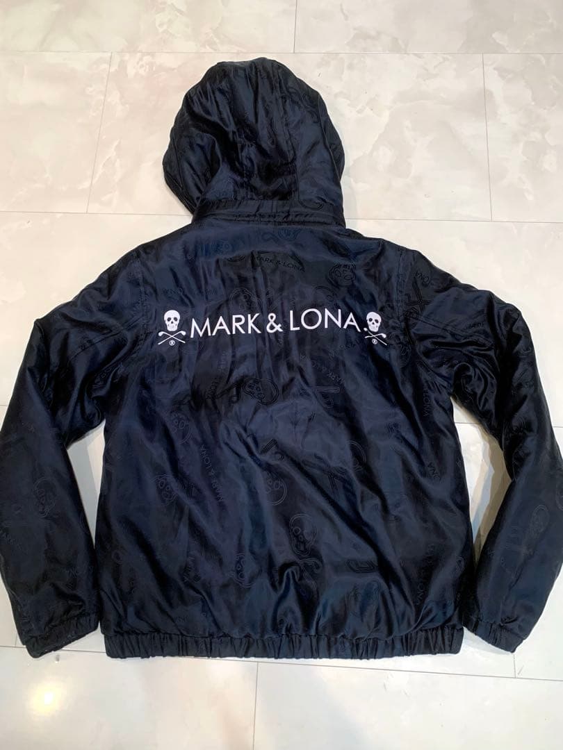 美品　正規品　レディース　MARK&LONA マークアンドロナ　軽量中綿ブルゾン