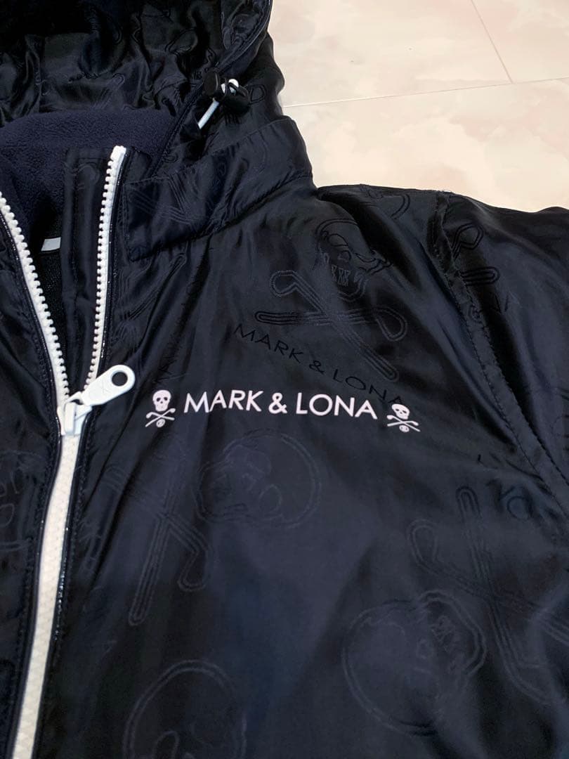 美品　正規品　レディース　MARK&LONA マークアンドロナ　軽量中綿ブルゾン