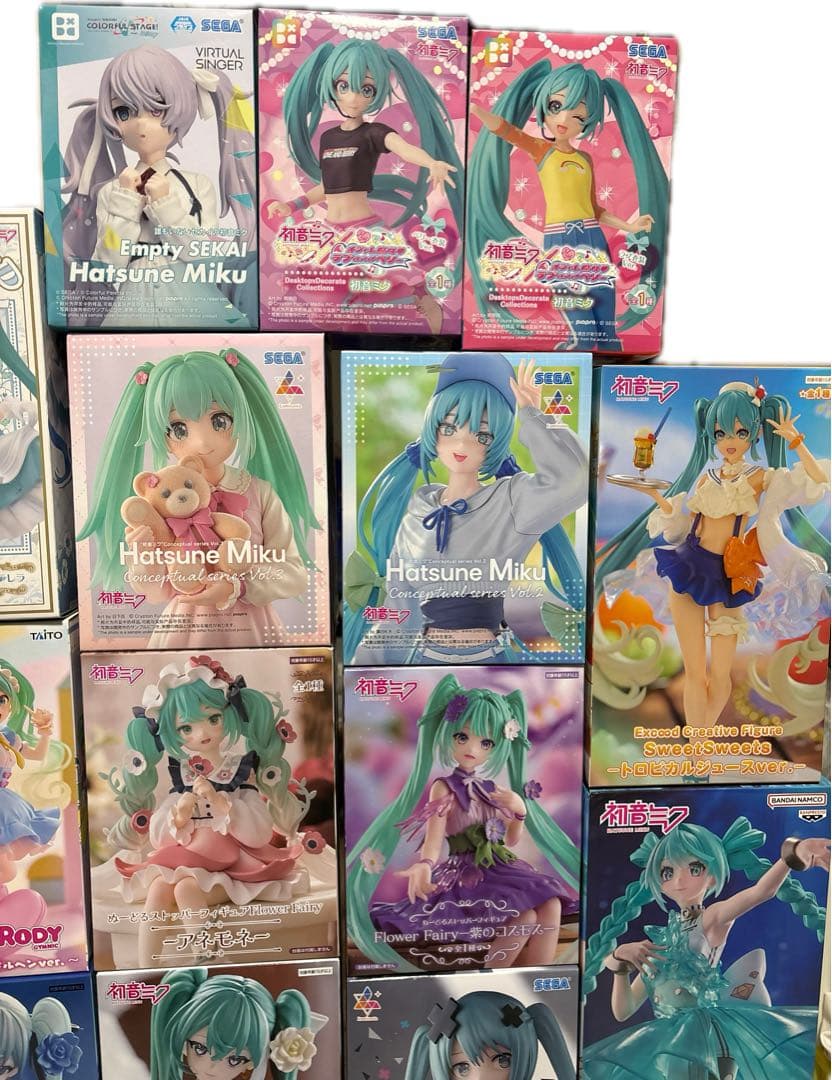初音ミク　フィギュア　まとめ売り②　22体