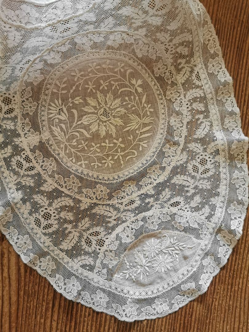 アンティークフランス ノルマンディーレース 花刺繍 アランソン オーバルドイリー