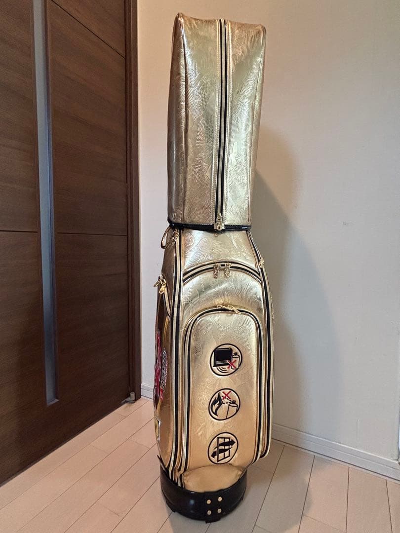 アースモンダミンカップ記念モデル MARK & LONA キャディバッグ