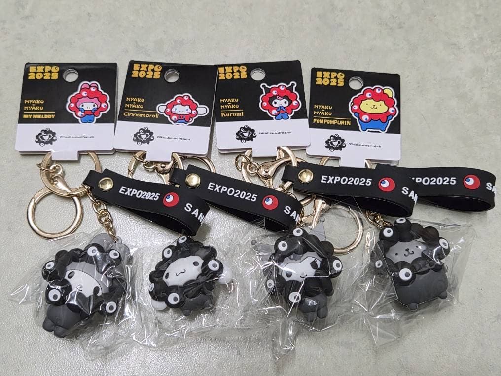 コンプリートセット サンリオ 黒ミャクミャクなりきりキーホルダー立体ストラップ