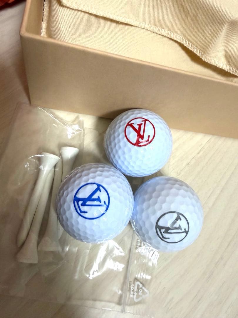 LOUIS VUITTON ゴルフボールケース