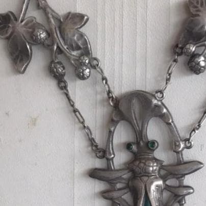 アールヌーボー　ネックレス