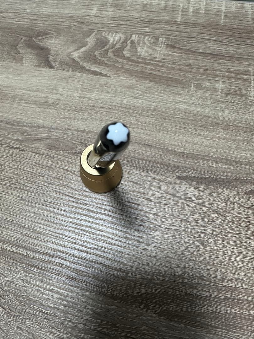 モンブランMont Blanc シャープペンシル　ブラック&ゴールド　0.5ミリ