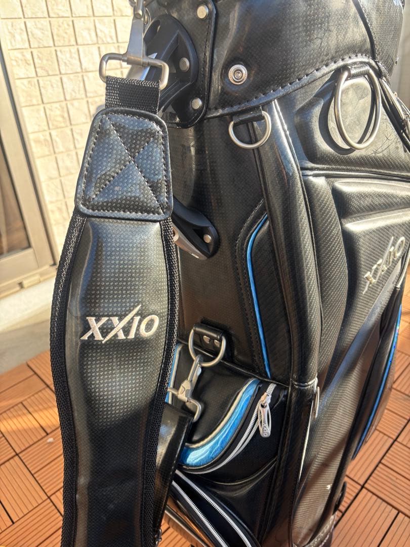 XXIO ブラック/ブルー キャディバッグ