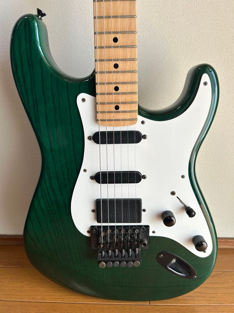 moon guitar バルトリーニピックアップ搭載