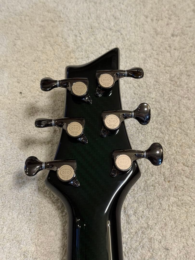 ギター Emerald Guitars Virtuo