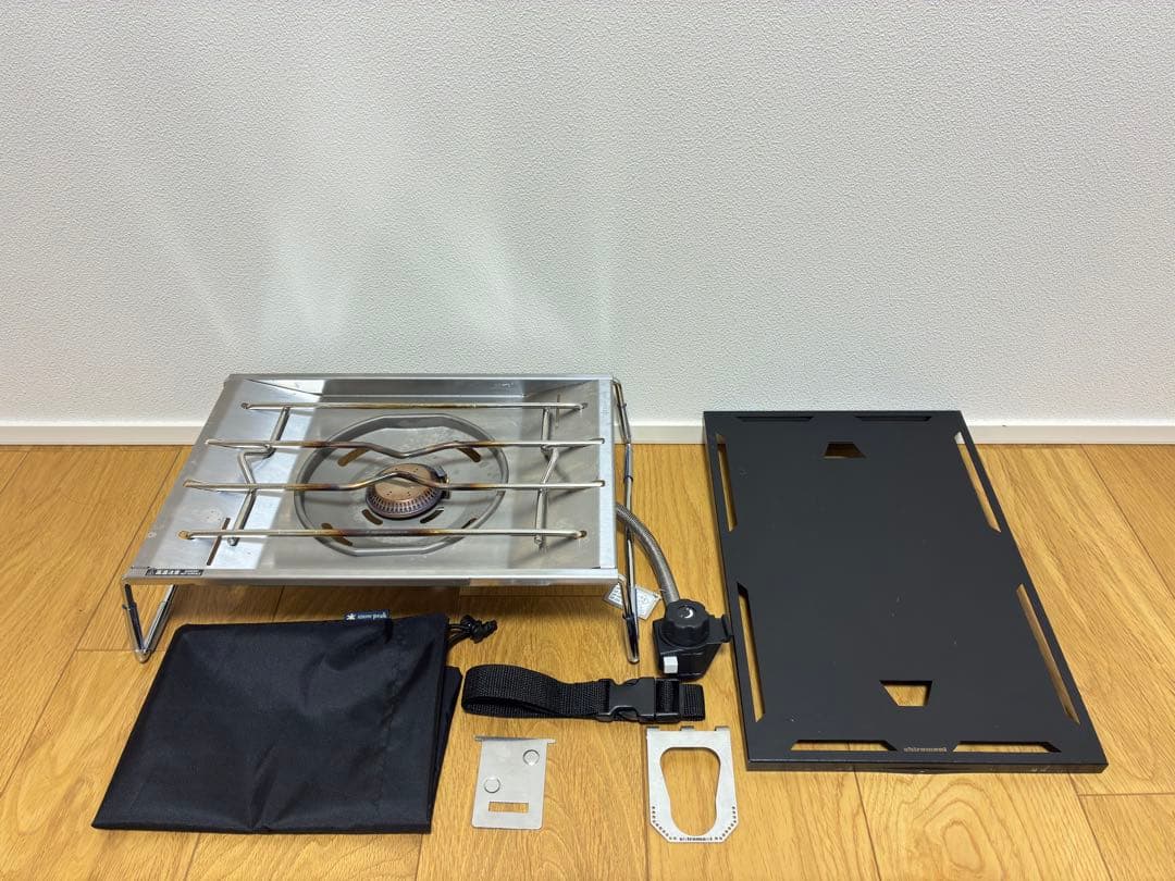 スノーピーク　フラットバーナー、シロマニ　ピーカーズトレー、ピーカーズフック