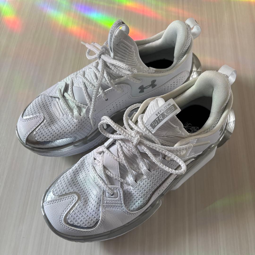 Under Armour HOVR ホワイト シューズ