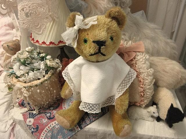 丁寧な造りの秀逸ベアさん■　アンティークベア　テディベア　■お供のパニエ