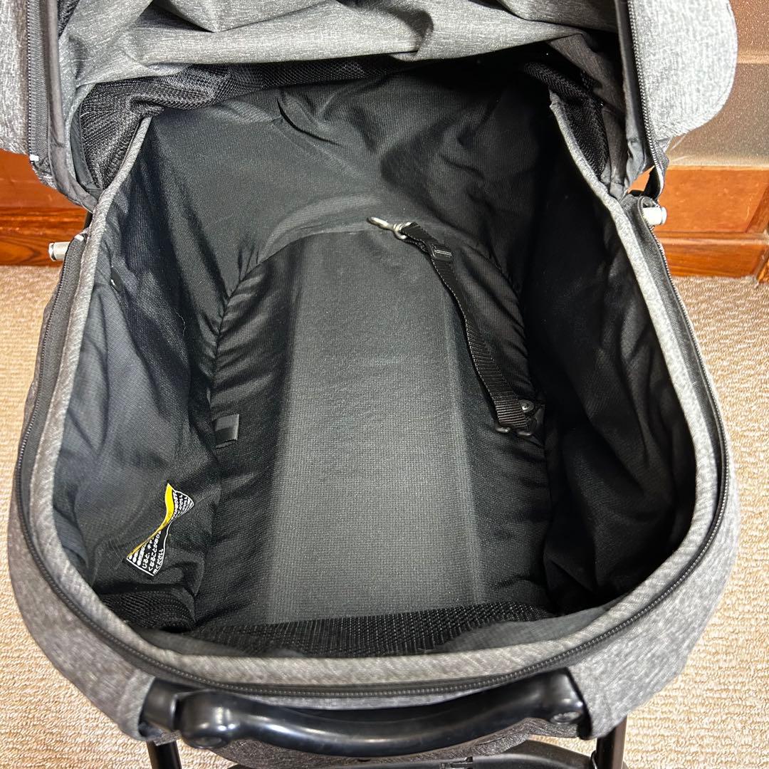 美品 コムペットペットカート　ミリミリライトアルファ　ブラック