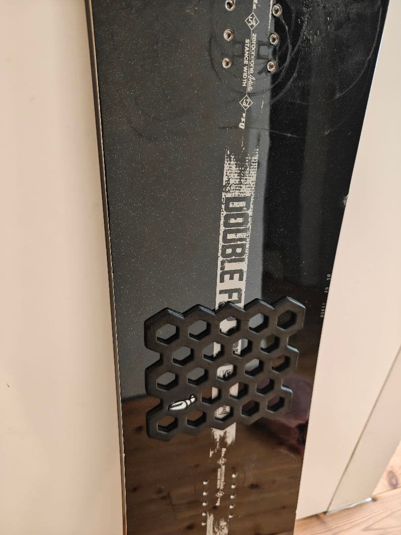 スノーボード 011 Artistic double fly spin 152cm