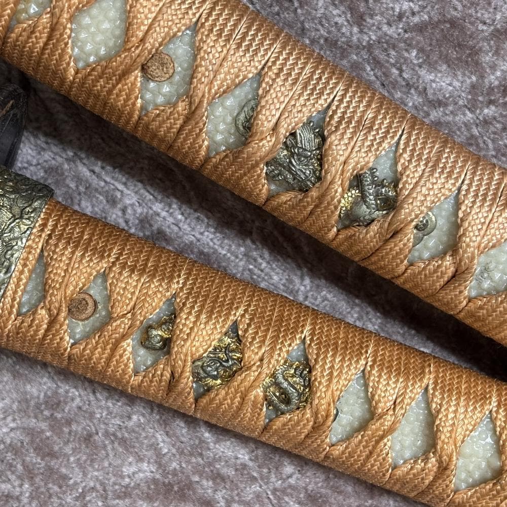 模造刀 模擬刀 レプリカ 大小揃え 互の目尖り刃 鉄鍔 梨地鞘 観賞用