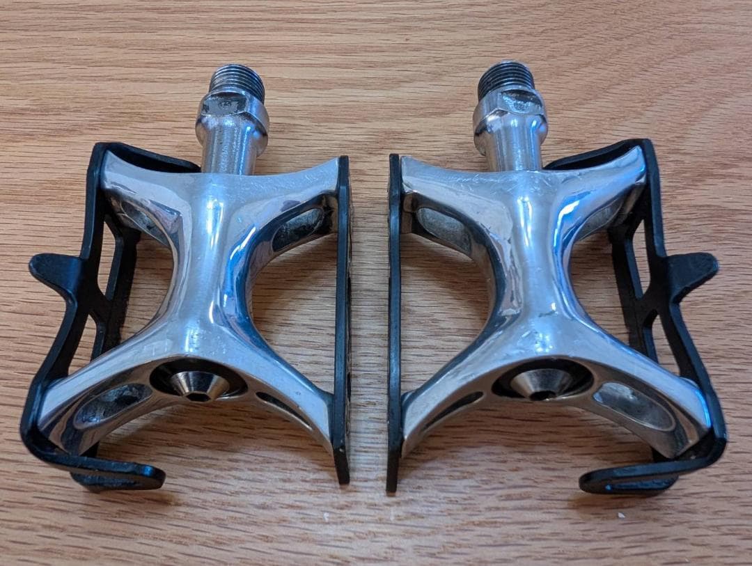 SUNTOUR シュパーブプロ ピスト　ペダル