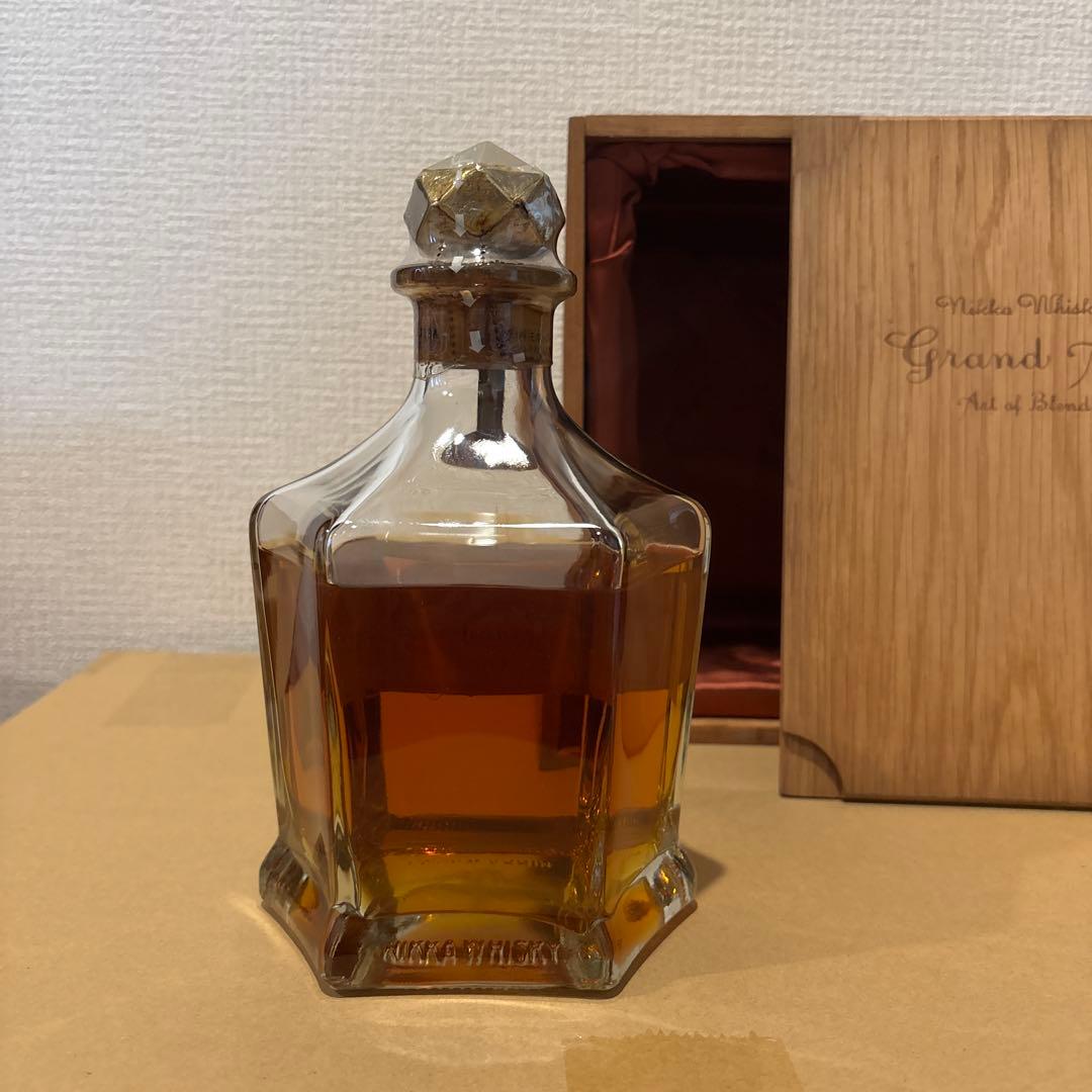 ニッカウイスキー　Grand Age グランドエイジ ウイスキー　木箱付　未開封