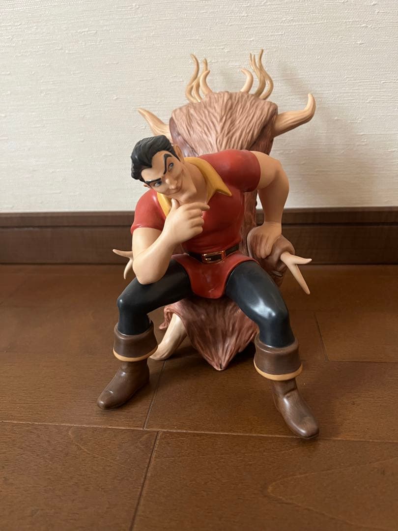 激レア　ガストン　置物