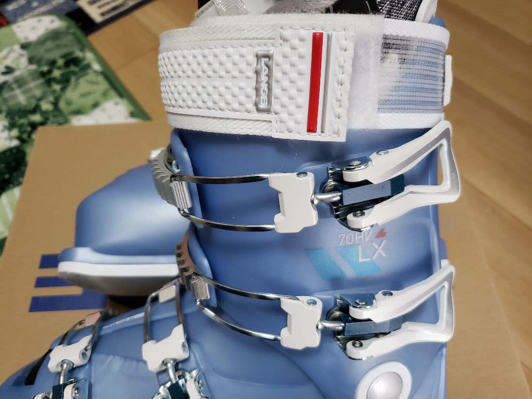 LANGE WOMEN'S LX 70 スキーブーツ (ライトブルー)