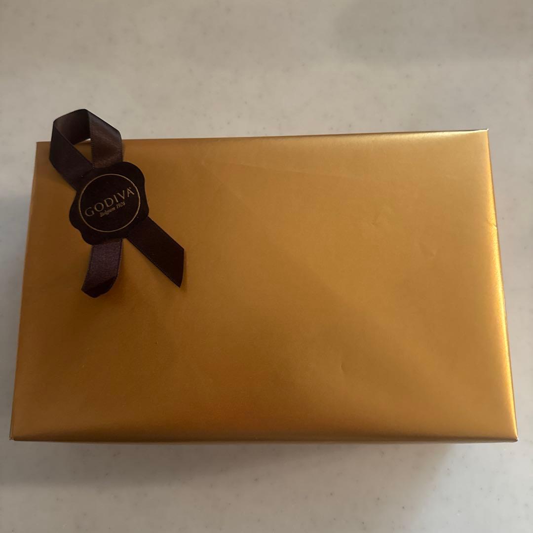 GODIVA チョコレート 30個入り