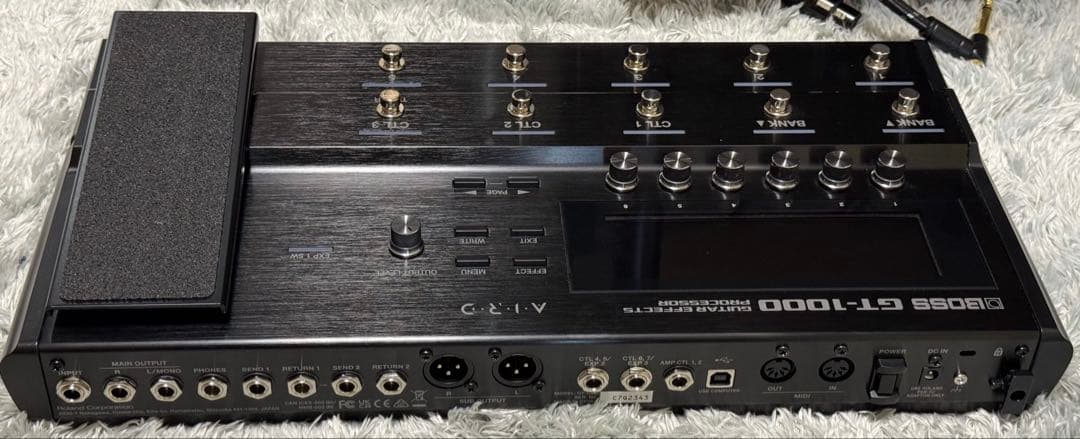 マ*)様 BOSS ボス GT-1000 マルチエフェクター 元箱あり