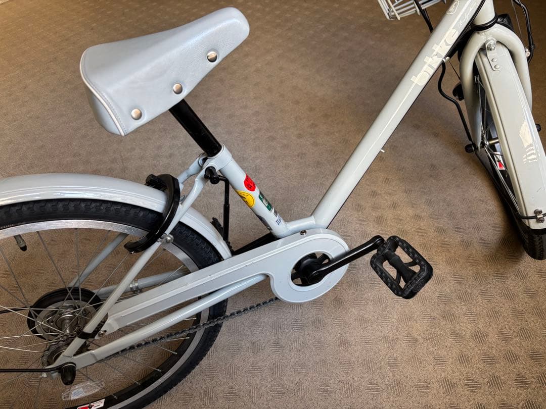 ビッケ bikke 子供用自転車 ブルーグレー 22インチ　ヘルメット付き