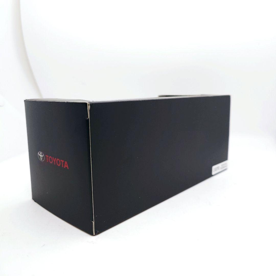 1/30 トヨタ エスクァイア Esquire 後期 カラーサンプル ホワイト