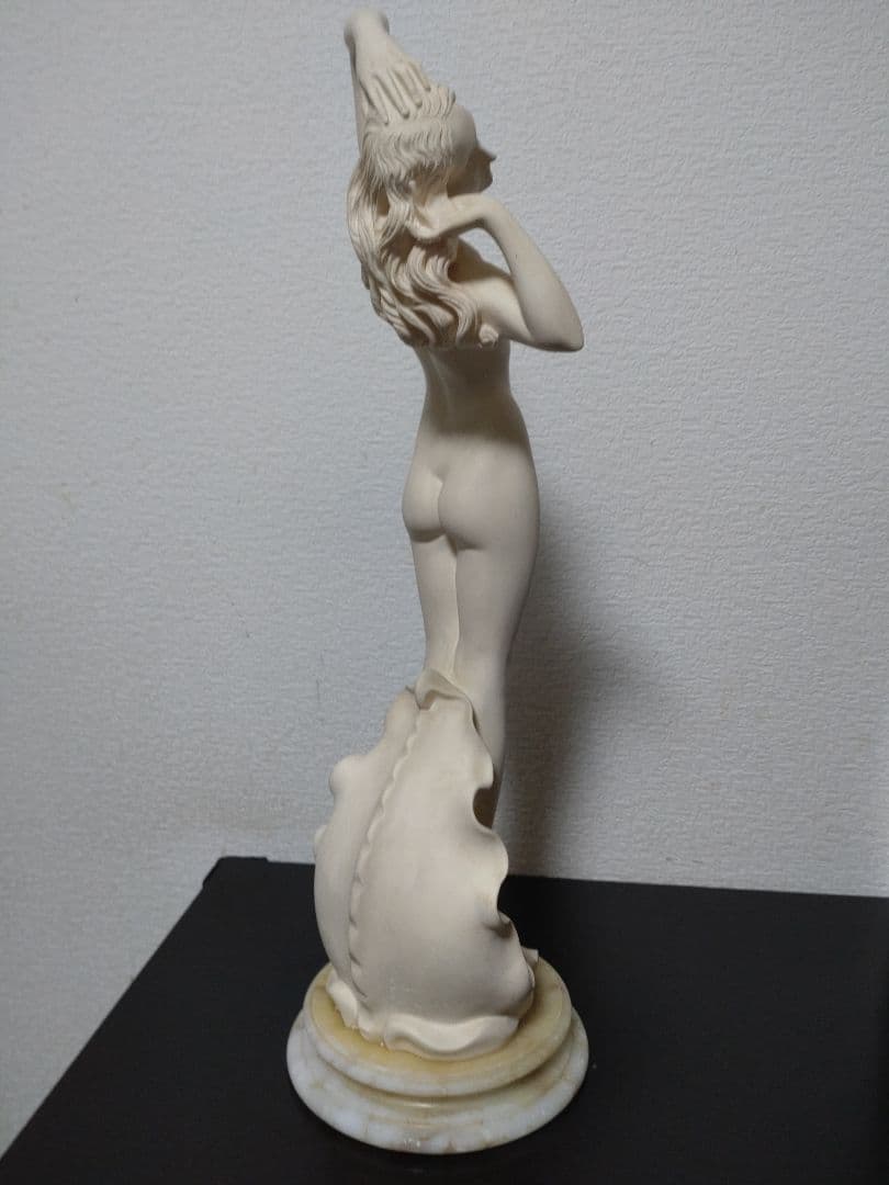 Giuseppe Bessi　ジュゼッペ・ベッシ　STONELITE　 裸婦像