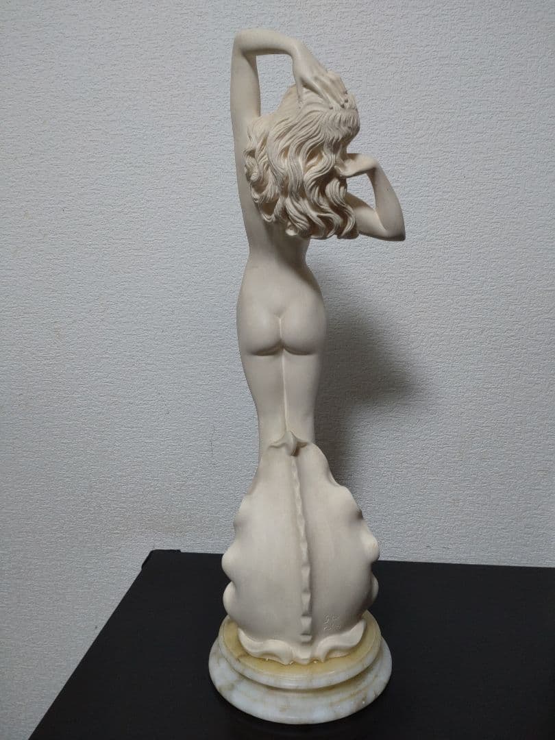 Giuseppe Bessi　ジュゼッペ・ベッシ　STONELITE　 裸婦像