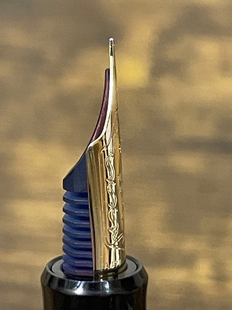 1997年製　15号　大型ニブ　カスタム　743 字幅F パイロット　万年筆