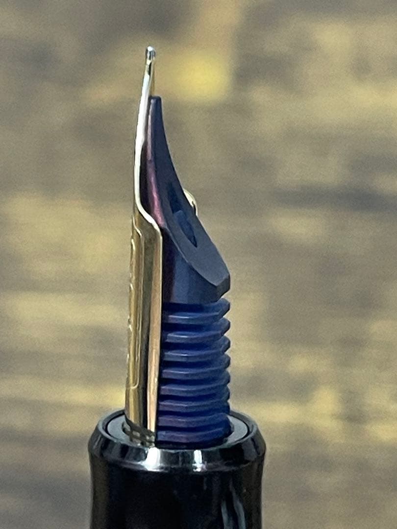 1997年製　15号　大型ニブ　カスタム　743 字幅F パイロット　万年筆