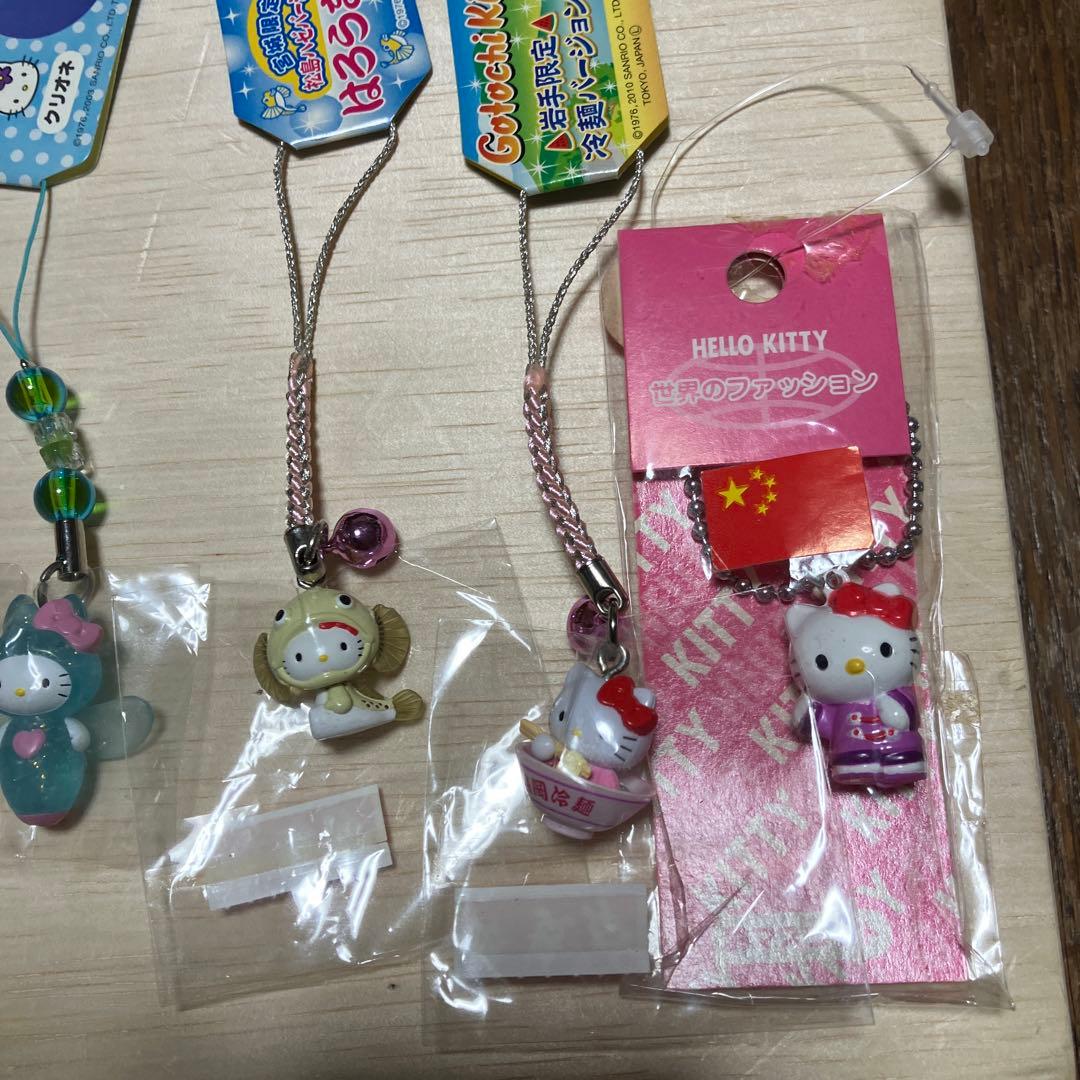 d*2様 平成レトロ　ご当地キティ　ストラップ まとめ売り　11点　ハローキティ