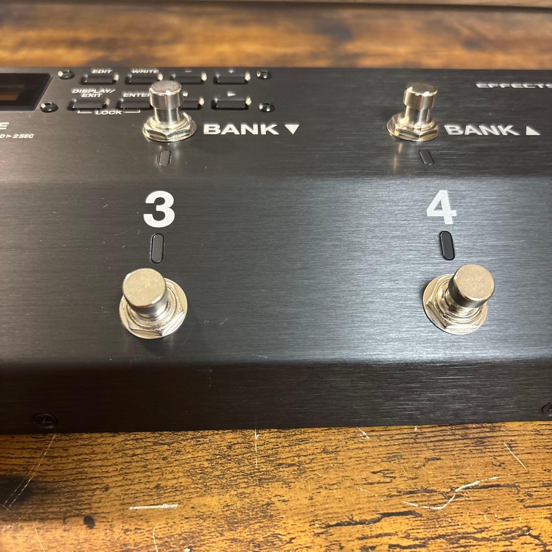 BOSS ES-8 スイッチャー