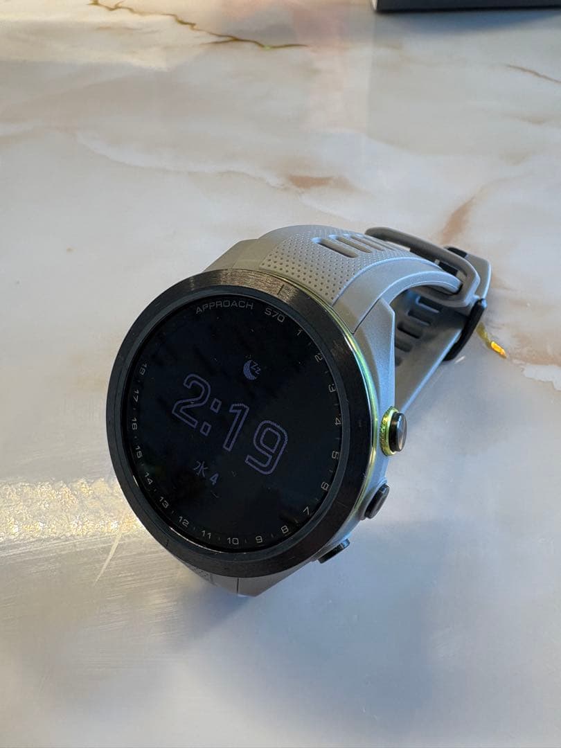 Garmin Approach S70 42mm グレー　ガーミンアプローチ