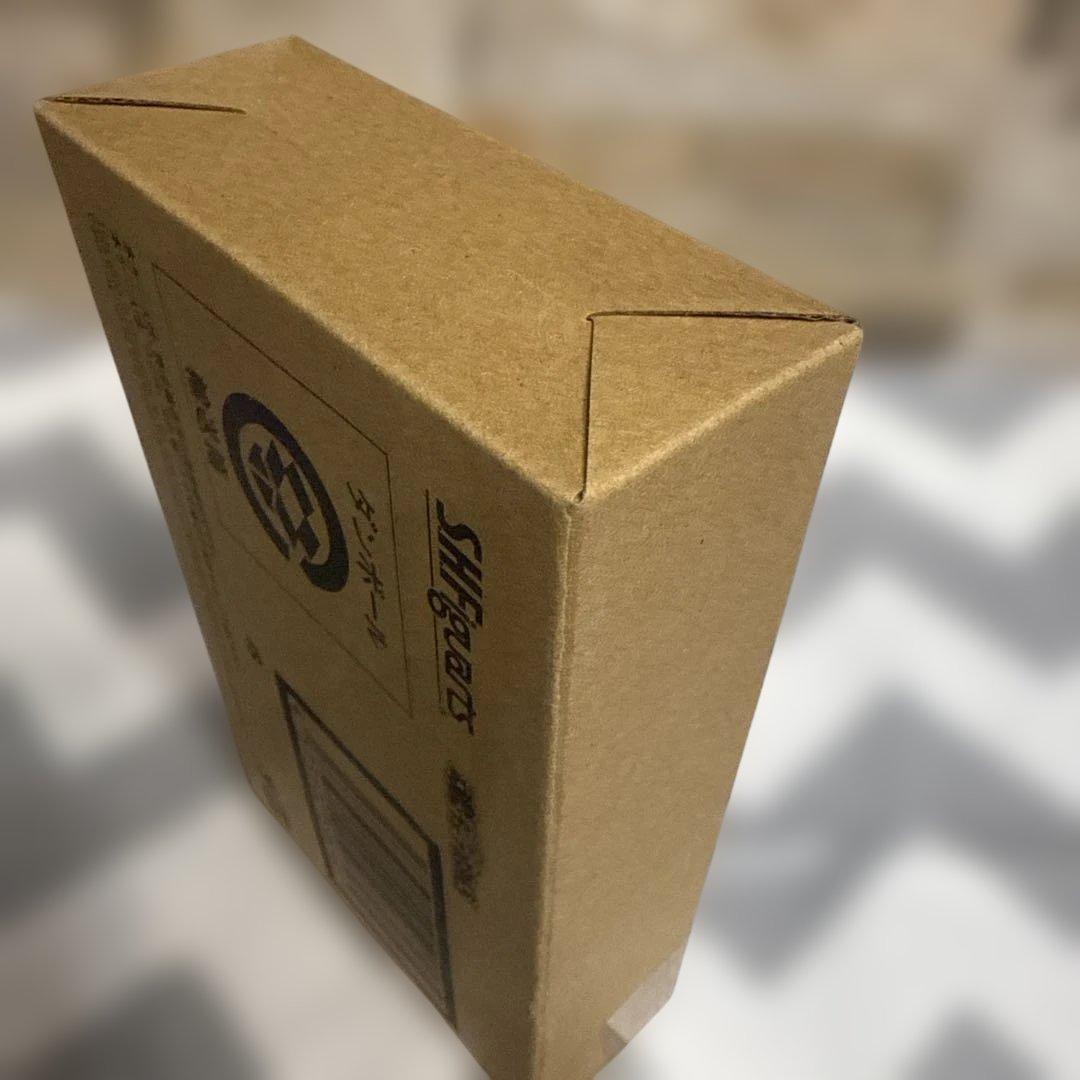 フィギュアーツ　イズ　S.H.Figuarts　仮面ライダーゼロワン 鶴嶋乃愛