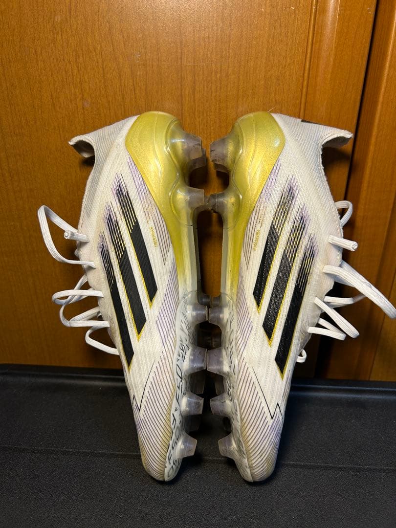 週末掲載終了 アディダスF50 ELITE HG/AG JPN 25.5