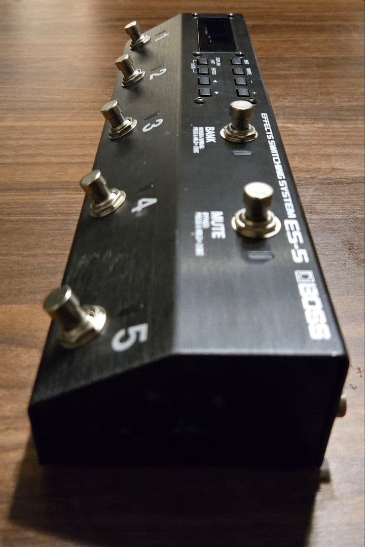 【生産終了】BOSS ES-5 プログラマブル スイッチャー