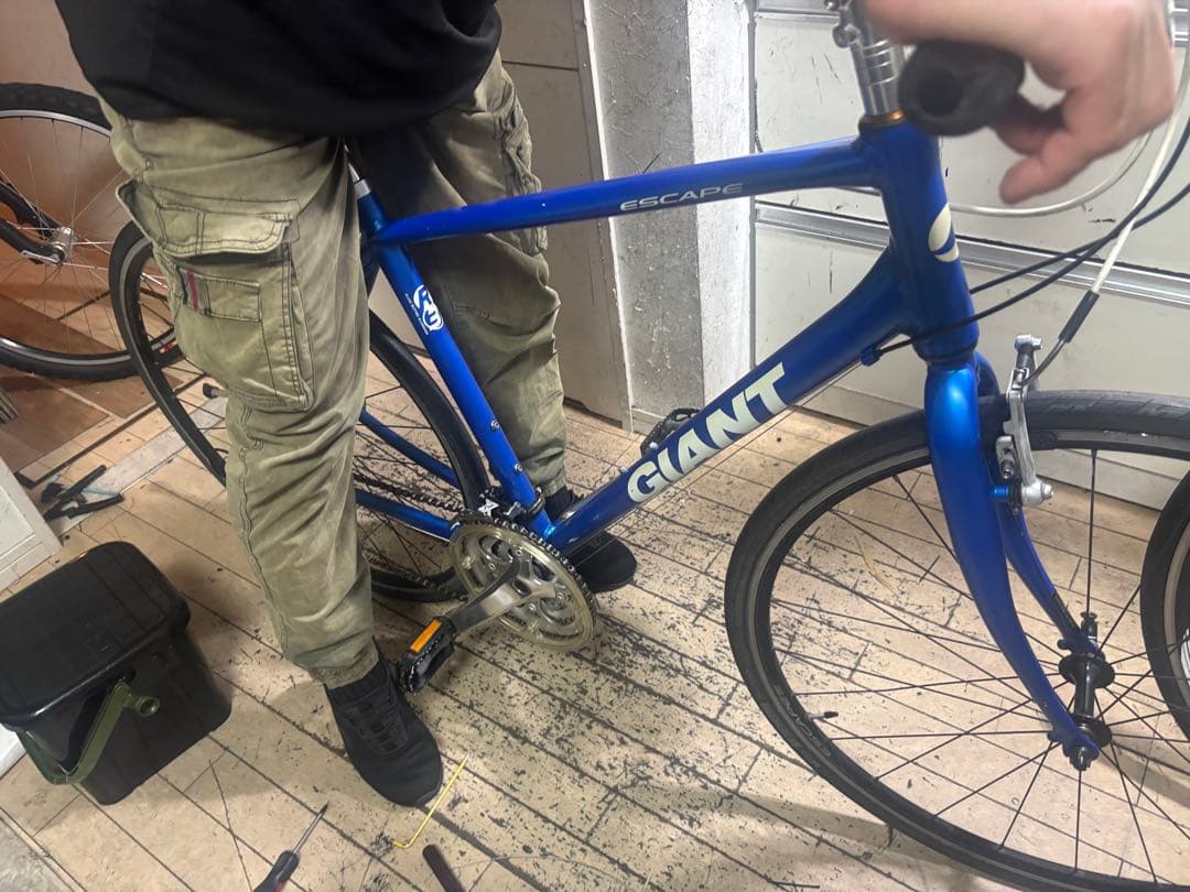 GIANT ESCAPE 青 ジャイアントのクロスバイク
