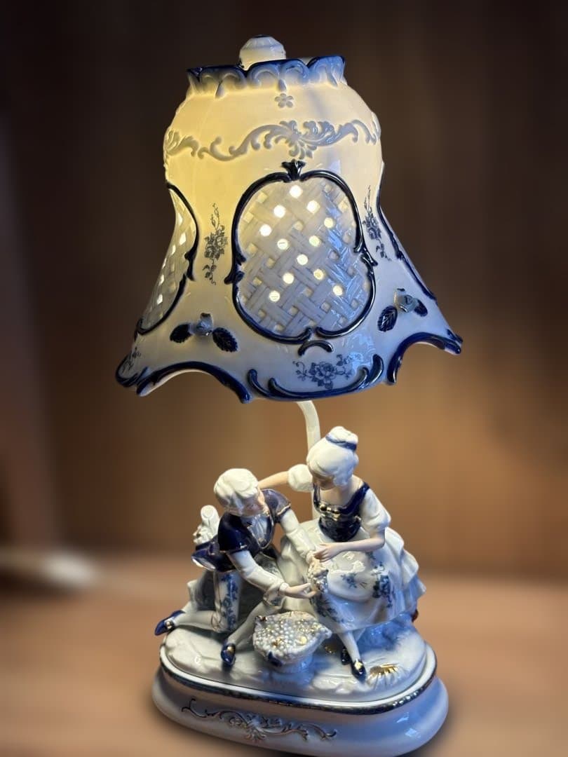 ドマン　電気スタンド　ランプ　陶器　貴婦人　レトロ